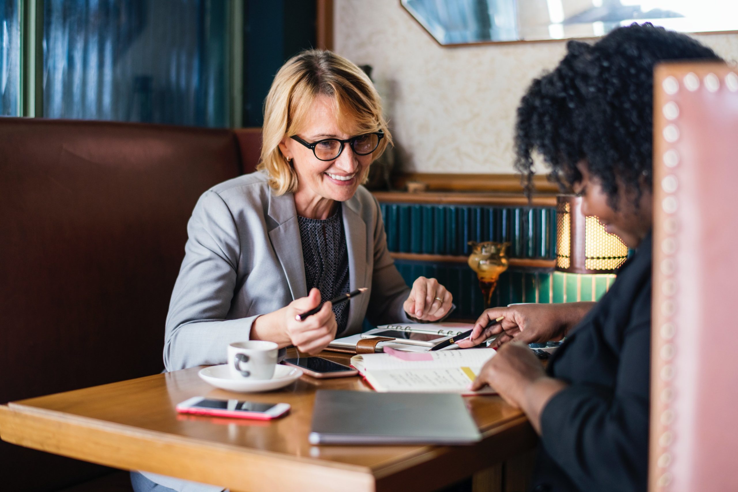 Skyrocket Employee Performance With Regular 1:1 Performance Reviews